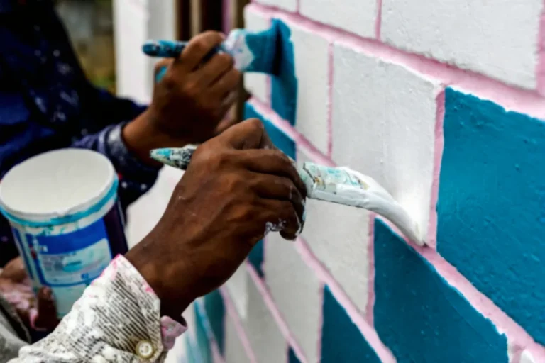 The Hottest Paint Colors for Homes and Offices